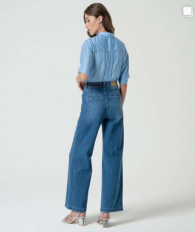 Soft Wide Leg Jeans